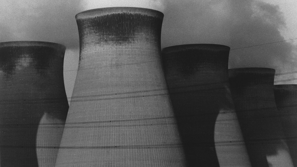 (2)-Press-Image-l-David-Lynch-Untitled-(England)-late-1980s-early-1990s