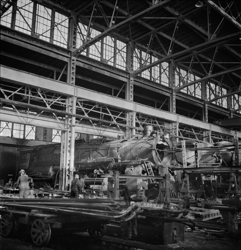 Clovis, New Mexico. General view of locomotive shops in the Atchison, Topeka and Santa Fe Railroad yard v2
