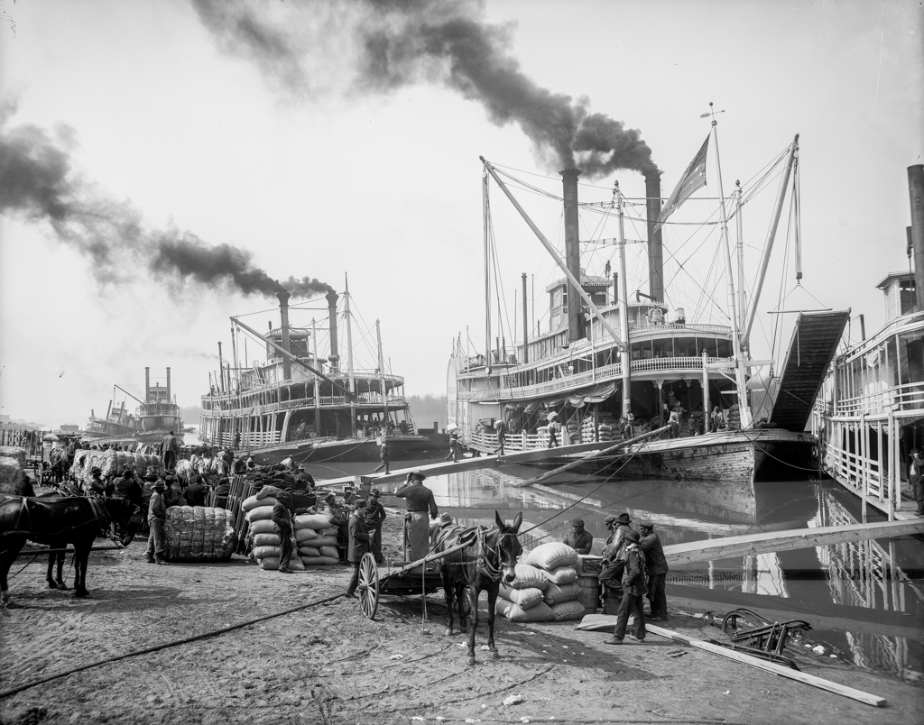 Steamboat landing, Vicksburg, Miss