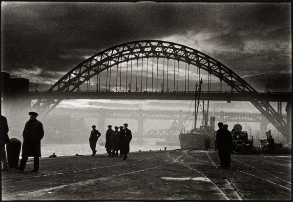 hay1001016_tyneside_unemployed_photo