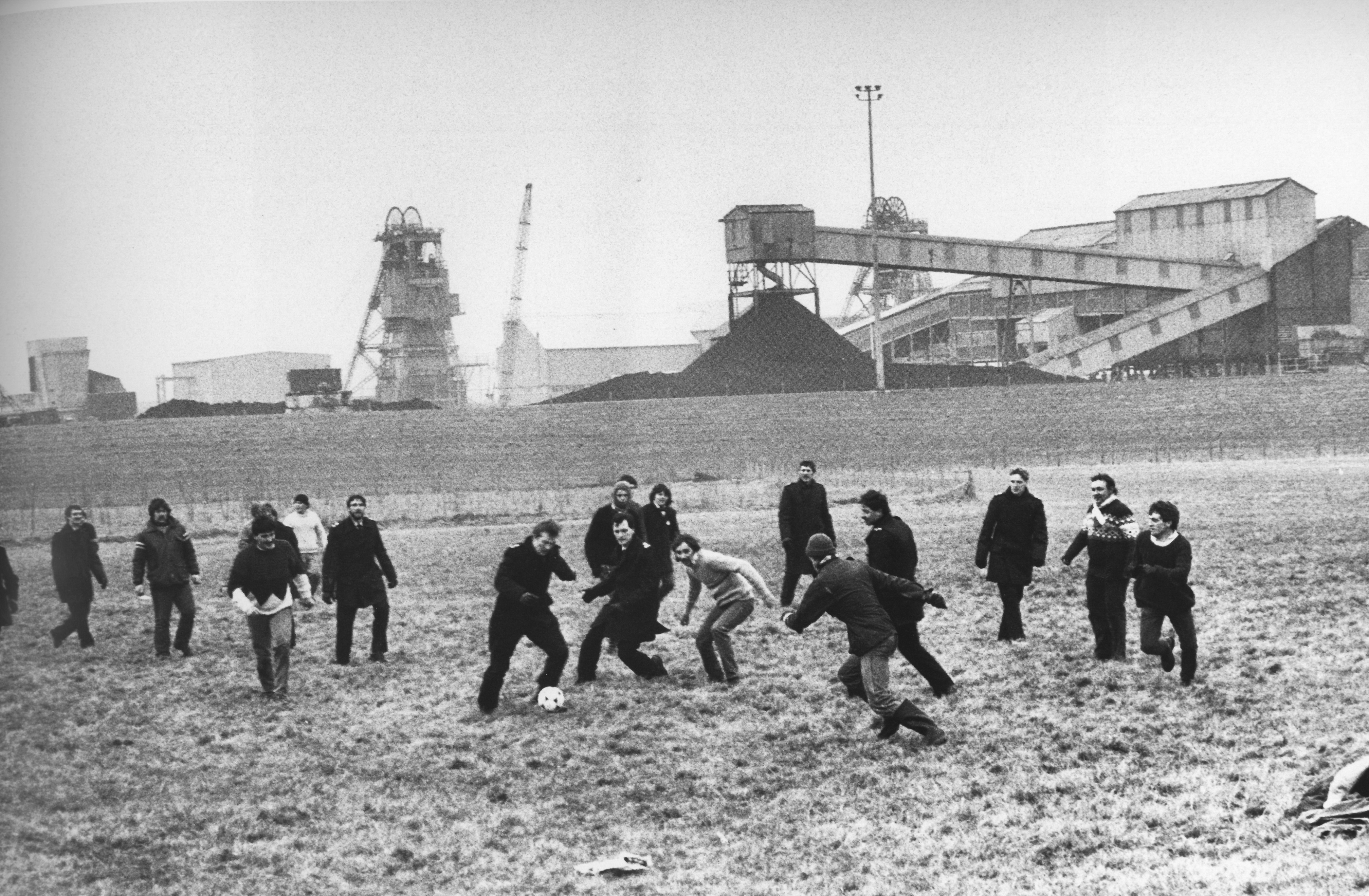 Denis Thorpe -Miners and Police